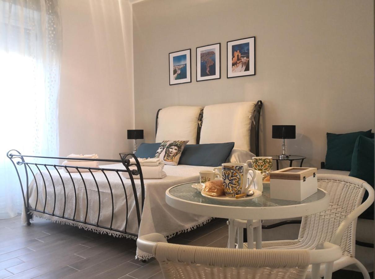 Casa La Morettina - Cortile Privato Interno Syracuse Bagian luar foto